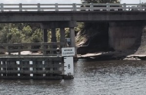 No argument from the bridge tender about raising the bridge for us here.  She did so within about 2 minutes. 